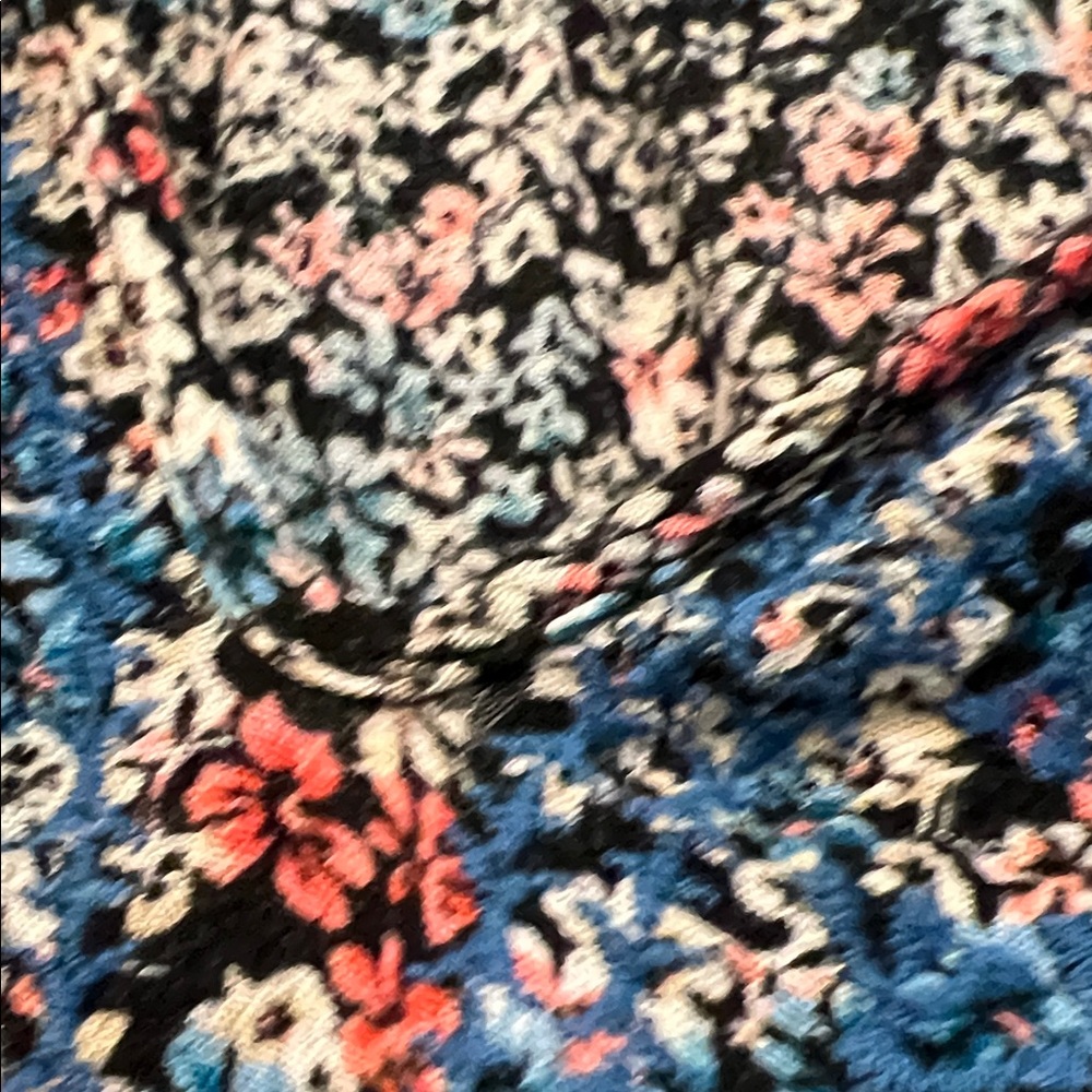 Chic Floral Women's Blouse - Black and Red - Picture 9 of 14
